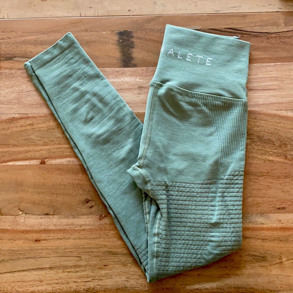 Alphalete halo leggings